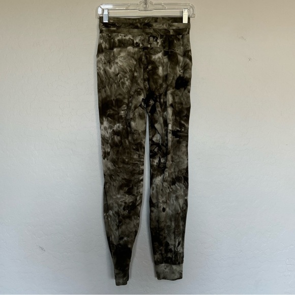 Lululemon Ready to Rulu High-Rise Jogger *7/8 Length size 4 - Picture 2 of 12